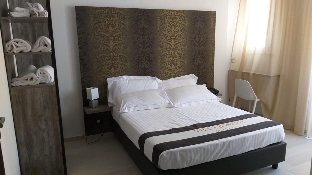 Hotel Villa Joseph มาร็อตตา ภายนอก รูปภาพ
